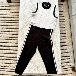 Women’s Sleeveless Fitness Bodysuit